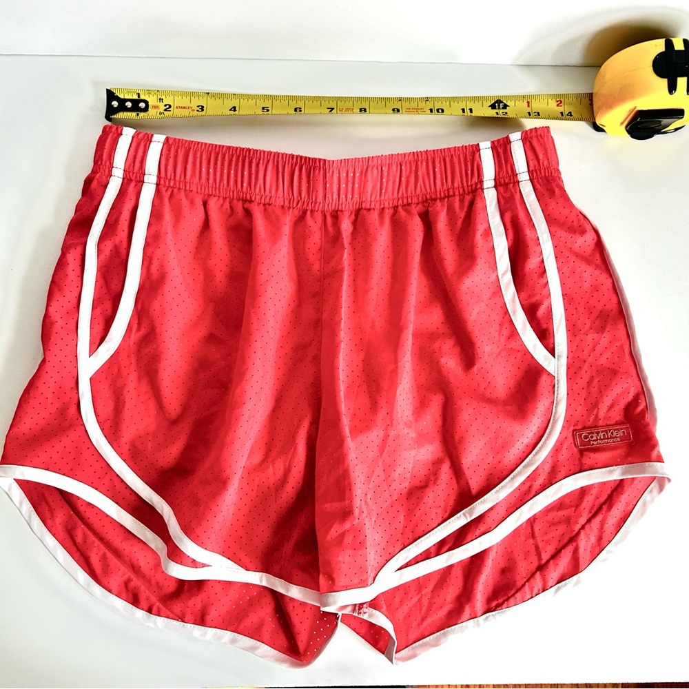 🌸NWT Calvin Klein Women’s Performance Mesh Running Shorts. Small. Light … - Picture 10 of 15